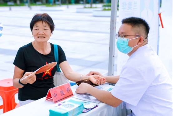 提升市民知晓率与满意度，坪山区启动国家基本公共卫生服务项目宣传月 - 4